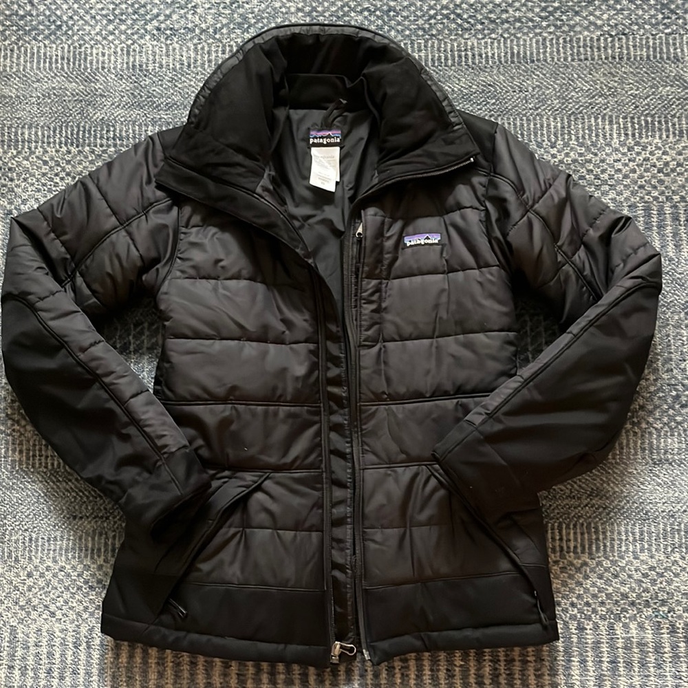 SOLD Patagonia cold weather